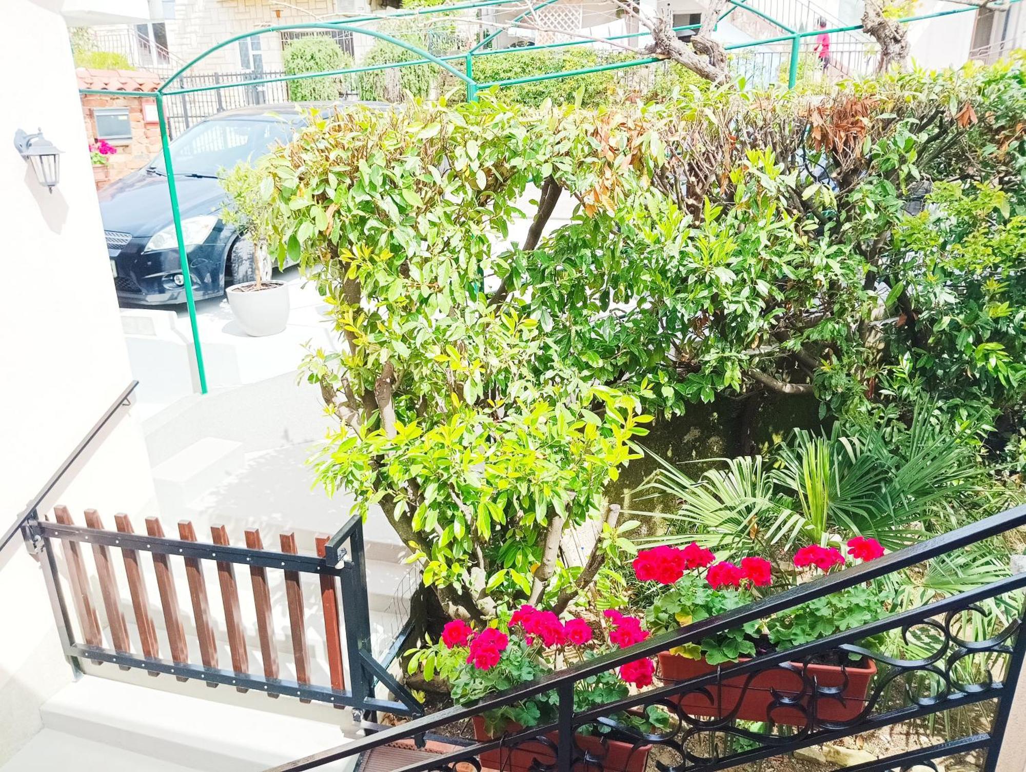 Green Park And Sunny Terrace Apartments Ankaran Exterior foto